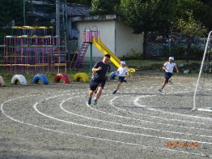 ２