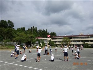 ５