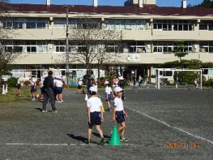 ８