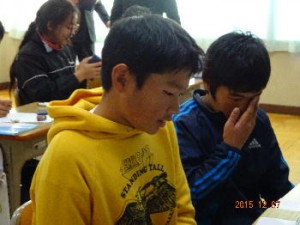 ５