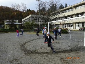 ７